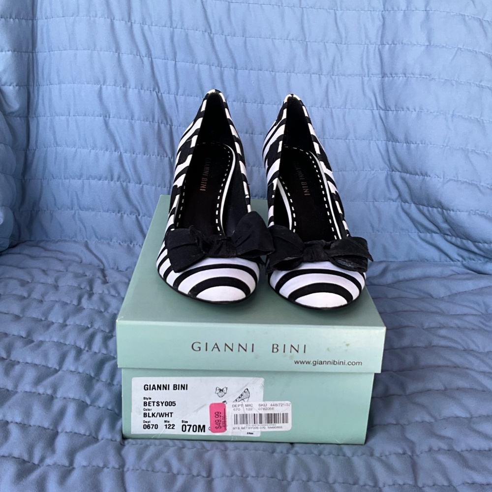Gianni Bini- Pump-Black and White-NEW-7 - Picture 4 of 4